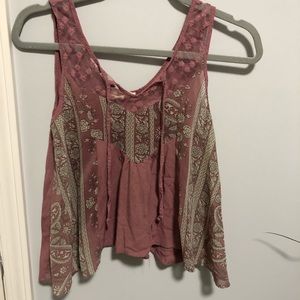 Cute tank top pairs perfectly with jeans!